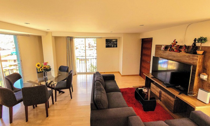 Ramiro Priale Apartment | Fiflo's Apartament