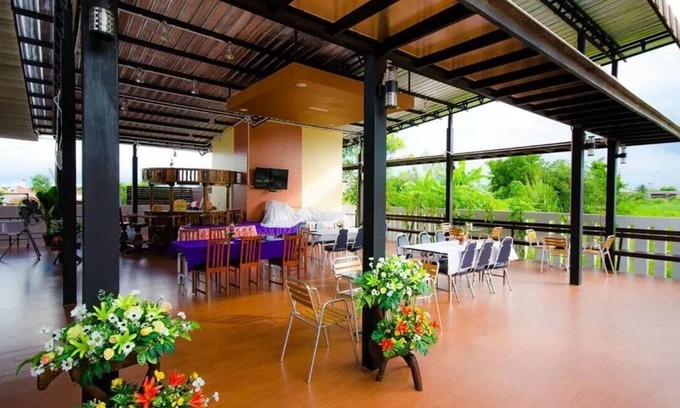 Kamphaeng Phet Hotel | FIG Boutique Hotel