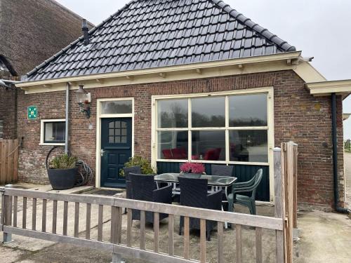 Dokkum Apartment | Fijne woning op hippische accommodatie aan de rand van Dokkum