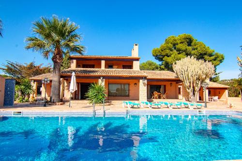 Urbanitzacio la Fustera Villa | Finca fustera