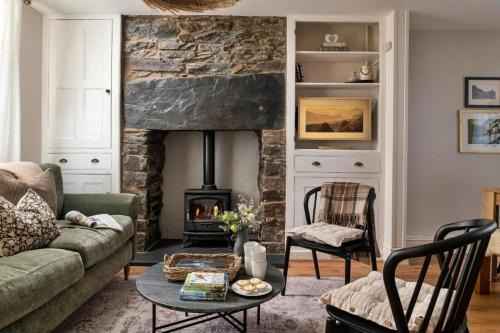 Rhiwbryfdir House | Finest Retreats - Bwthyn Llechi, Slate Cottage
