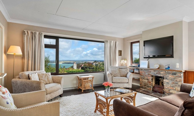 Carbis Bay Ski Chalet | Finest Retreats - Michel