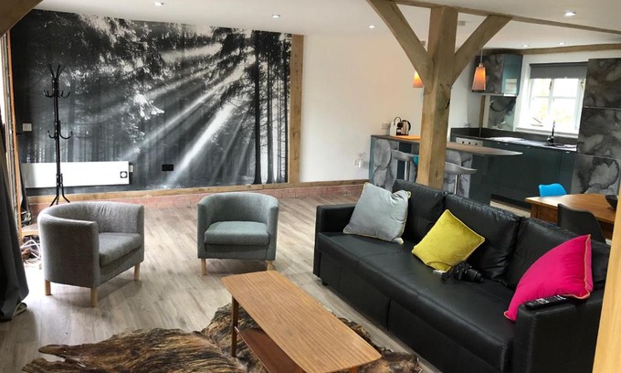 Port Glasgow Apartment | Finlaystone Family Barn