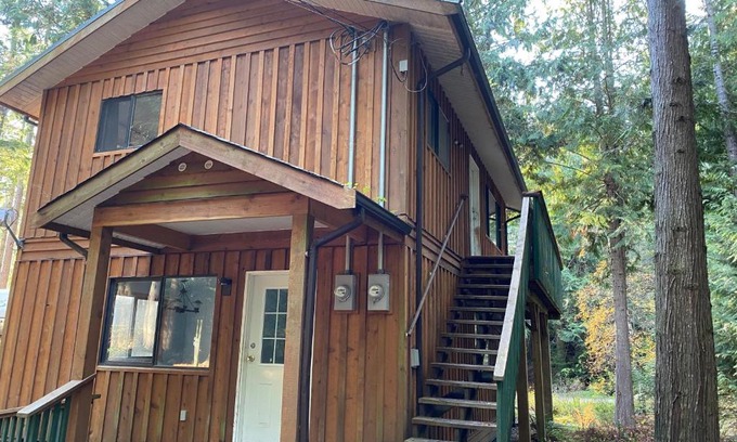Lund Bed & Breakfast | Finn Bay, Lund Camp House Suite