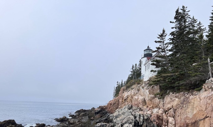 Bass Harbor Cottage | Fiona's Quiet Side Cottage—2 min to ocean, 1m to Bass Harbor Light