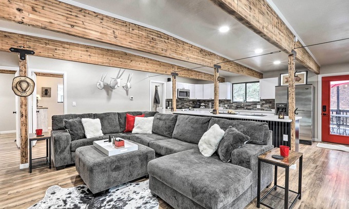 Munds Park Cabin | Fire Pit + ATV Trail Access: Munds Park Cabin!