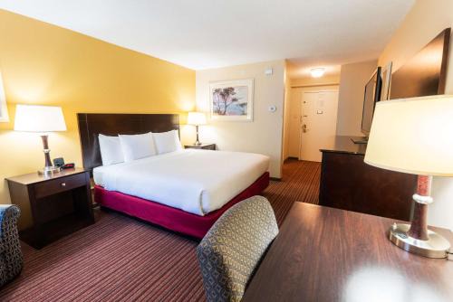 Nasons Corner Hotel | Fireside Inn & Suites Portland