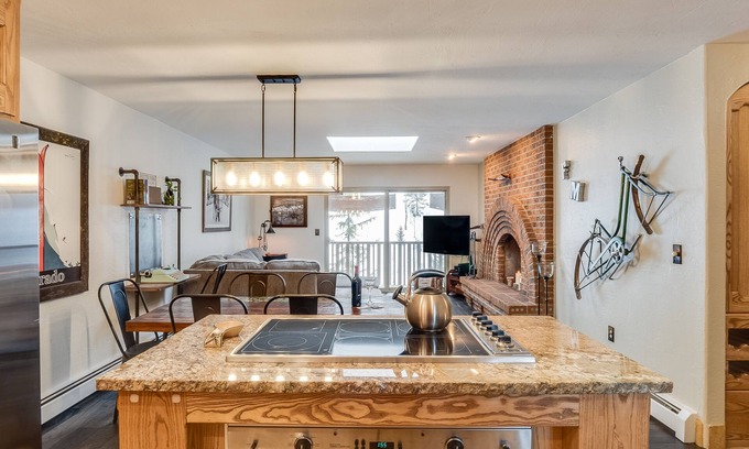 Rendezvous Condo | FIRESIDE MOOSE CONDO - Winter Park, Walk to Town