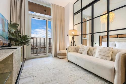 Dubai Apartment | FIRST CLASS 1BR Modern Majesty in Dubai Hills
