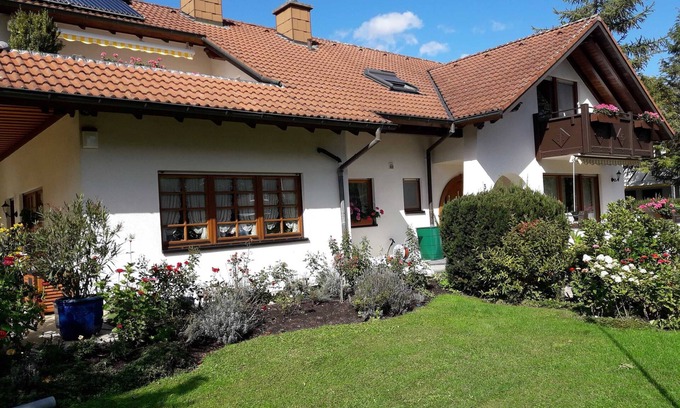 Bad Duerrheim Apartment | first-class vacation apartment on the upper floor, F* - Landhaus Christina 2 very nice 4