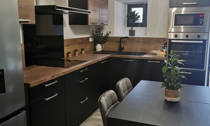 Mercues Apartment | First floor apartment for rent in a residential building