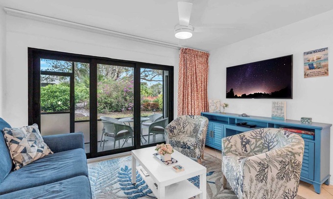 Park Shore Condo | First Floor Deluxe Condo -Updated and Chic!