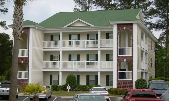 Carolina Forest Condo | First Floor Luxury 1,350 Sq Ft First Floor Condo w/No Steps
