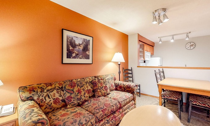 Village North Condo | First-floor, side-by-side suites with pool, hot tub & gym - walk to lifts