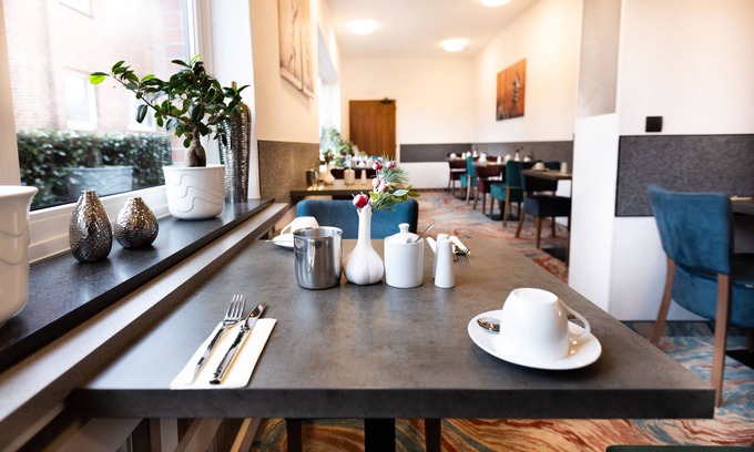 Neumuenster Hotel | Firzlaffs Hotel Neumünster