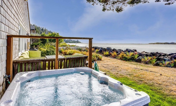 Waldport House | Fish From Your Back Yard! Ocean & Bay View! Hot Tub!