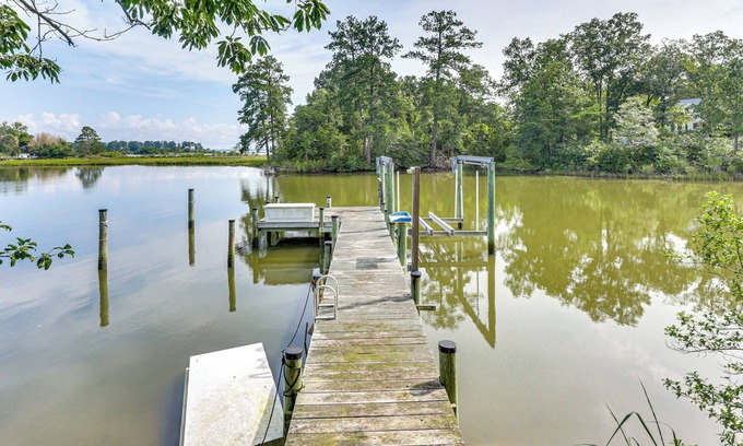 Urbanna House | Fish On-Site: Rappahannock River Gem!