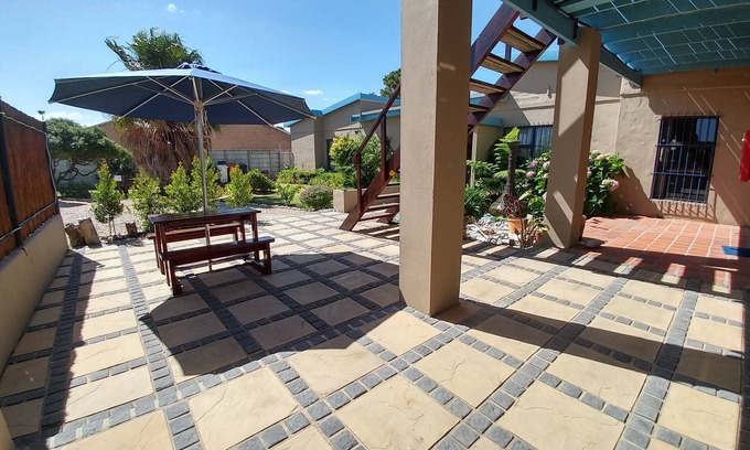 Fisherhaven Hostel | Fisherhaven Traveller's Lodge - Hostel