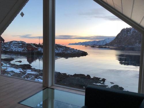 Ballstad House | Fisherman`s Cabin Lofoten