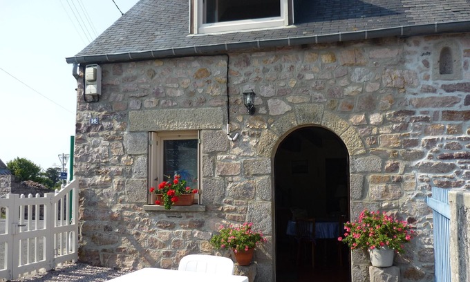 Erquy House | Fisherman's house located 1.5 km from the sea