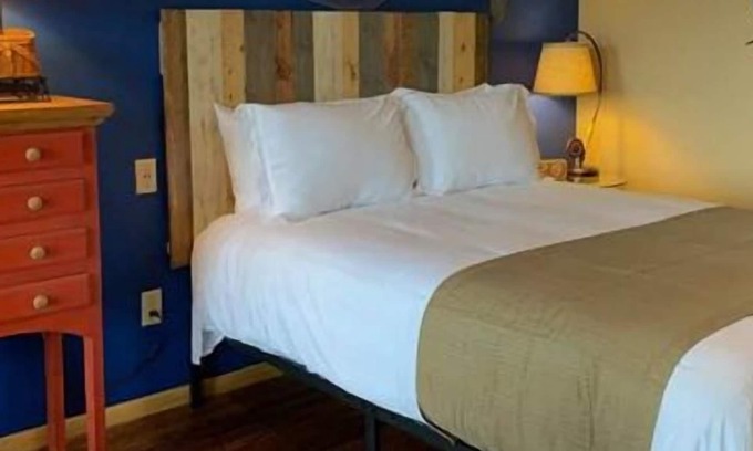 Stanardsville House | Fisherman`s Rest - Rm. 108