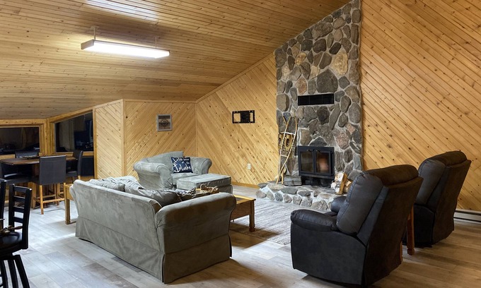 Baudette House | Fishermans Paradise on the Beautiful Rainy River - Baudette, MN