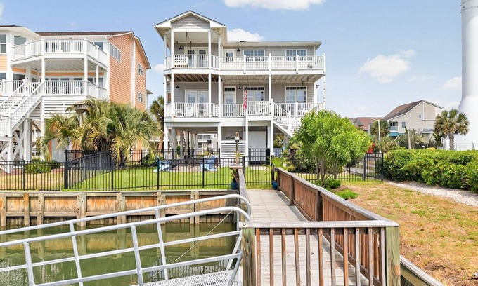 Ocean Isle Beach House | Fishful Thinking at Ocean Isle Beach, Canal front w/boat dock, Ocean Views , kayak and paddle board
