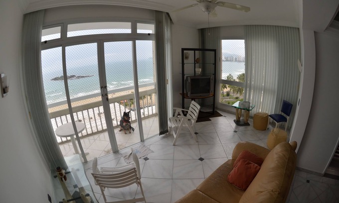Pitangueiras Apartment | Fit Front Total Pitangueiras. In the street of the beach. 3 bedrooms 2 suites 2 garages