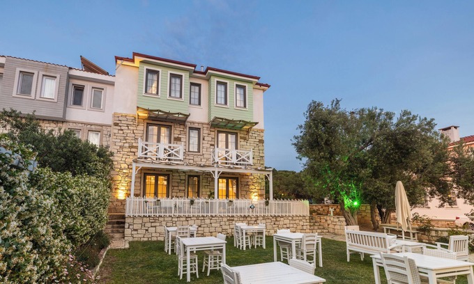 Bozcaada Hotel | Fitoz Otel