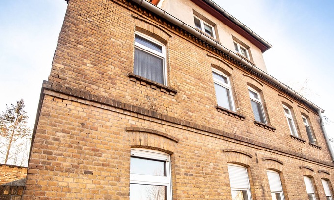 Bitterfeld-Wolfen Apartment | Fitter's apartment in Bitterfeld (near the Bitterfeld Chemical Park)