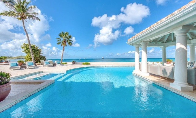 Grand Case Villa | Five bedroom petit plage oasis with contemporary style