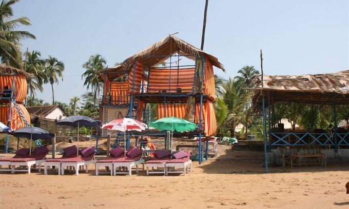 Anjuna RV Rental | Five Five Restaurant and Guest Tent- Glamping