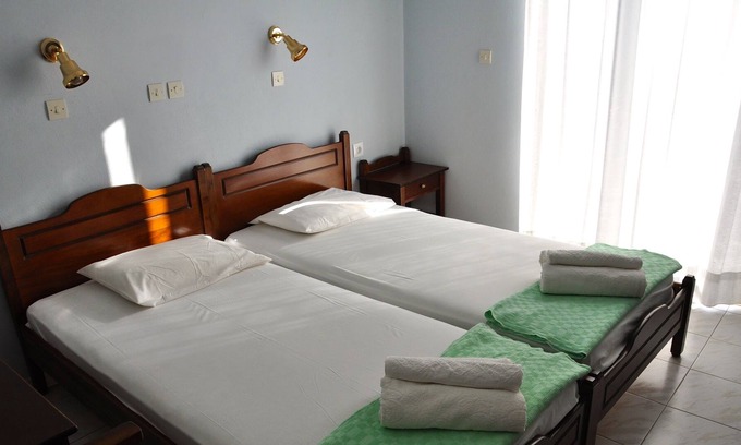 Therma Apartment | Five modern and cozy rooms for rent- Glaros