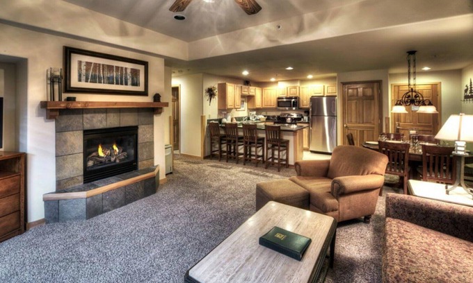 Four O'Clock Condo | Five Star Ski Vacation in Breckenridge!n3 bedroom/3 bath Sleeps 10
