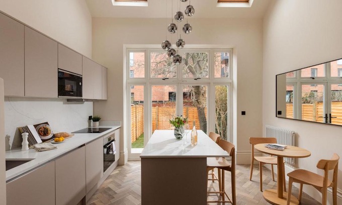 West Hampstead Apartment | FiveM West Hampstead - South