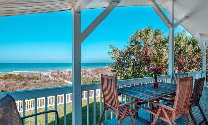Indian Rocks Beach House | FL Sundowner Gulf Front Beach House