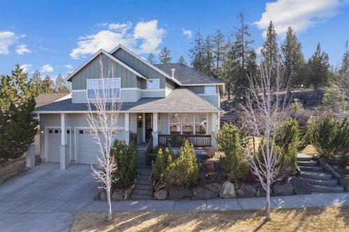 Bend House | Flagline Trail