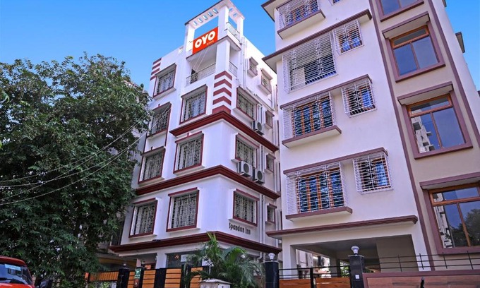 New Town Hotel | Flagship Happy Stay
