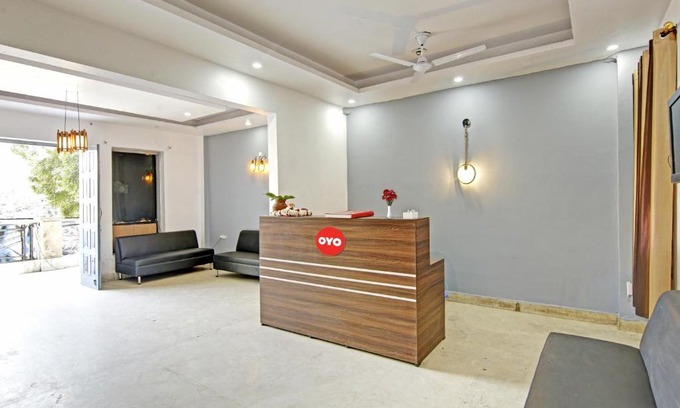 Pashim Vihar Hotel | Flagship Hotel Vaibhav Brand Near Tdi Mall