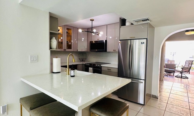 Hialeah House | Flamingo Garden TownHome-Centrally Located 3 BR 1.5 BA + Free Parking