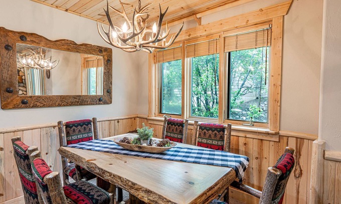 Park City Condo | *Flash Sale* Only 90 Days ’Til Christmas – Book Your Park City Vacation to Save + Free Skis