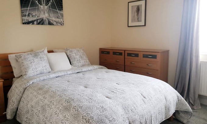 Boscombe Apartment | Flat 2 94A Gladstone Road East