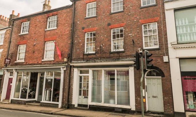 Dorchester Cottage | FLAT 6 - 5 HIGH EAST STREET, family friendly in Dorchester