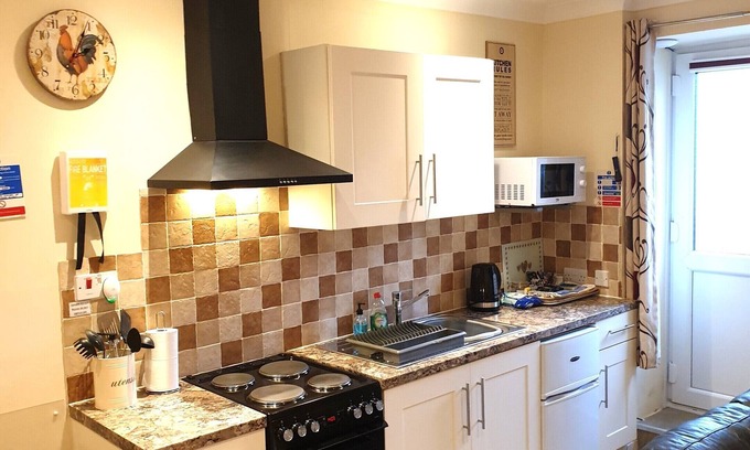 Torquay Apartment | Flat 9 at Appletorre House Holiday Flats