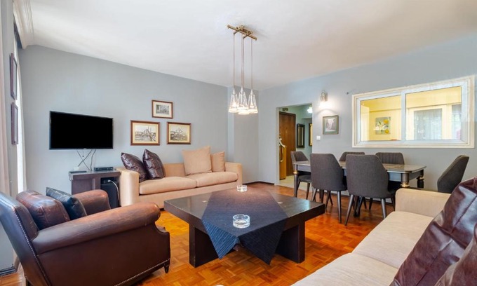 Kadikoy Apartment | Flat Close to Popular Attractions in Kadikoy