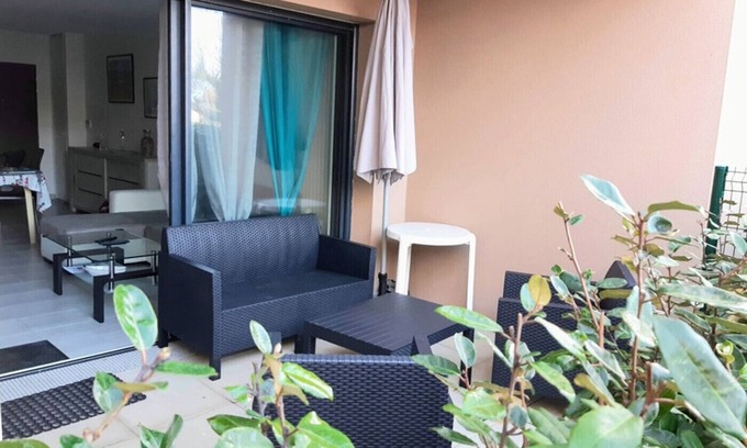 Saint-Hilaire-de-Riez Apartment | Flat for 4 , 150m from the beach in Sion