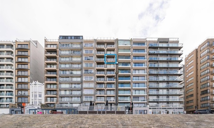 Blankenberge Apartment | Flat in Knokke with Pier and Sea Views