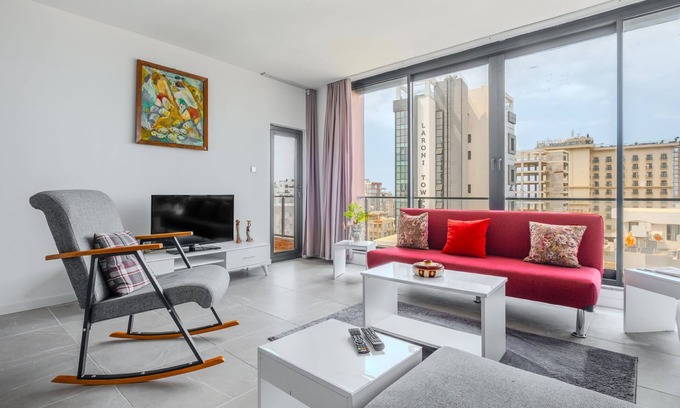 Kyrenia Apartment | Flat with Sea View Balcony in Kyrenia