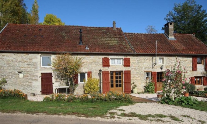 Mont-Saint-Jean House | Fleurey la Cabotaine