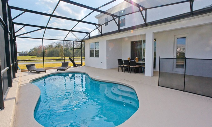 Kissimmee House | Flex Cancellation!PRIVATE GAME ROOM &POOL!ALL SUITES/NEAR DISNEY/NO CARPET!
